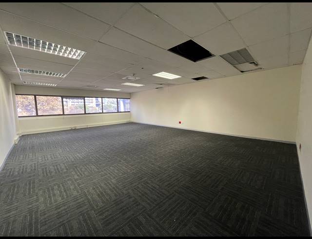 1,929M² OFFICE TO LET IN SANDTON CENTRAL